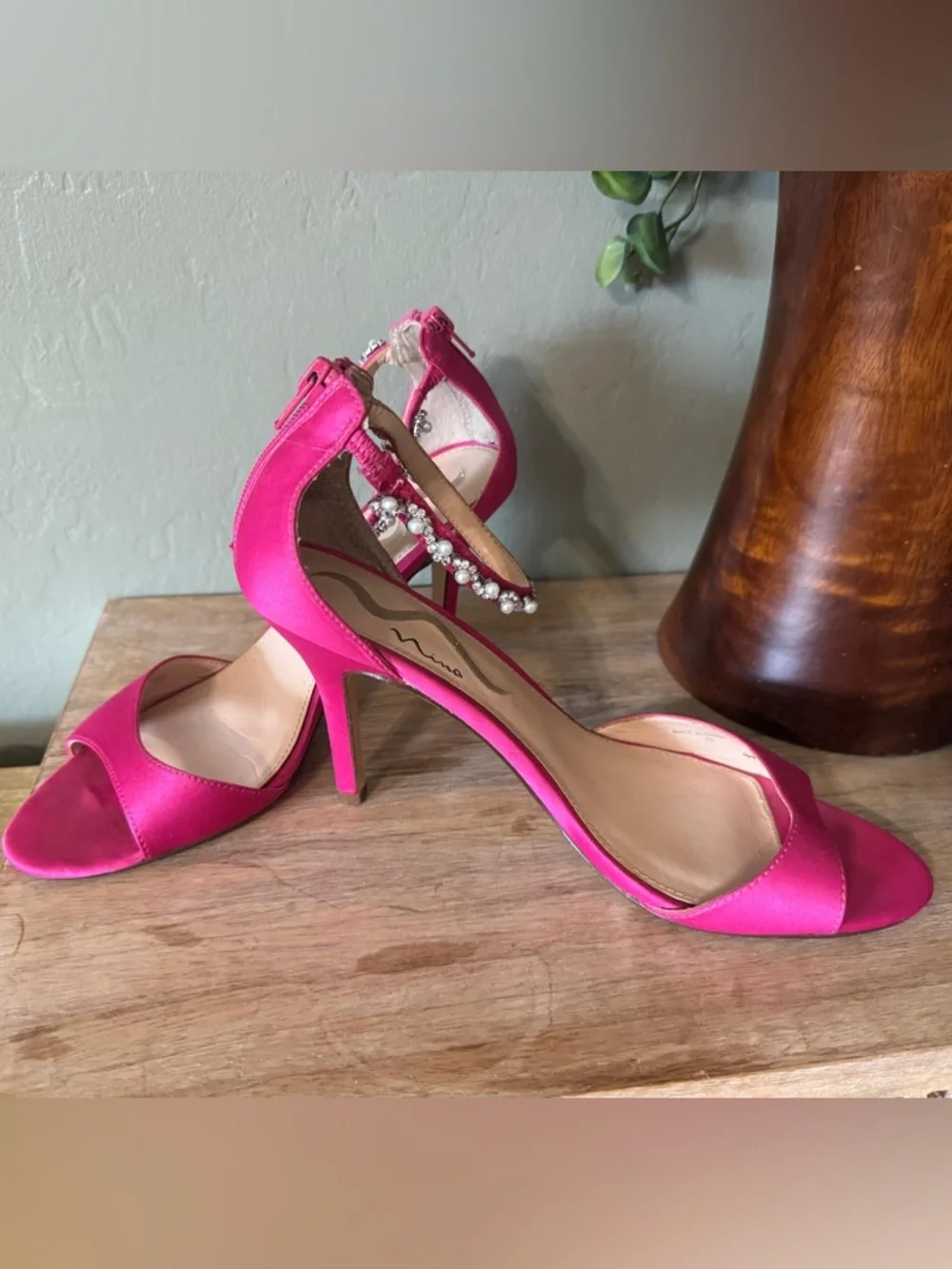 Nina Pink Satin Heels Size 9M Pearl Rhinestone Strap Stiletto